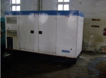 广宗康明斯150kw大型柴油二手发电机组 广宗康明斯150kw大型柴油二手发电机组